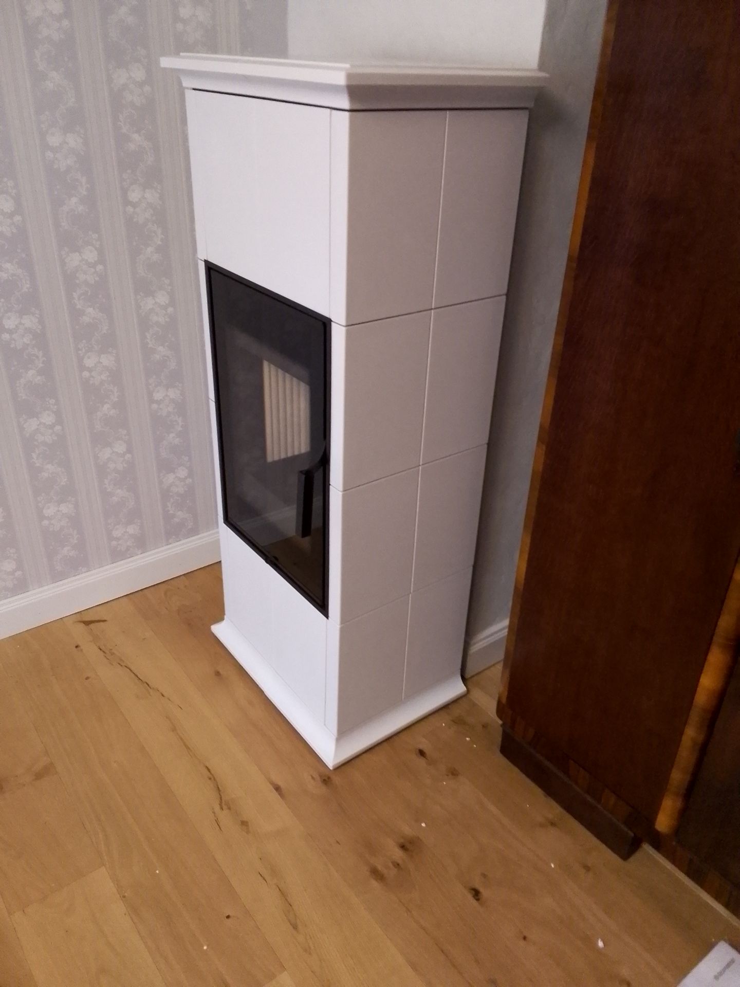 SLOMO OÜ Pottsepp Tallinnas, Pliidid, Tellisahjud, Moodulahjud, Korstnad Tallinn ja selle lähiümbrus