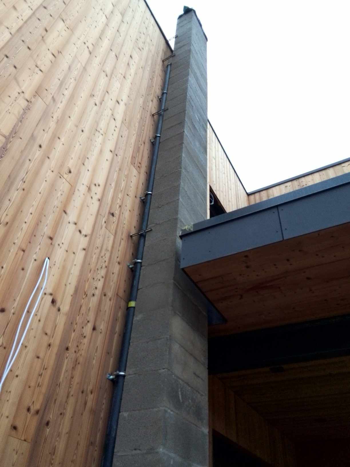 SLOMO OÜ Pottsepp Tallinnas, Pliidid, Tellisahjud, Moodulahjud, Korstnad Tallinn ja selle lähiümbrus