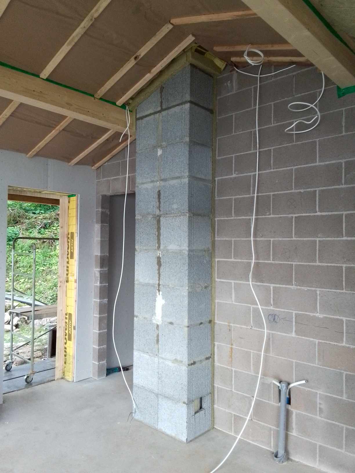 SLOMO OÜ Pottsepp Tallinnas, Pliidid, Tellisahjud, Moodulahjud, Korstnad Tallinn ja selle lähiümbrus