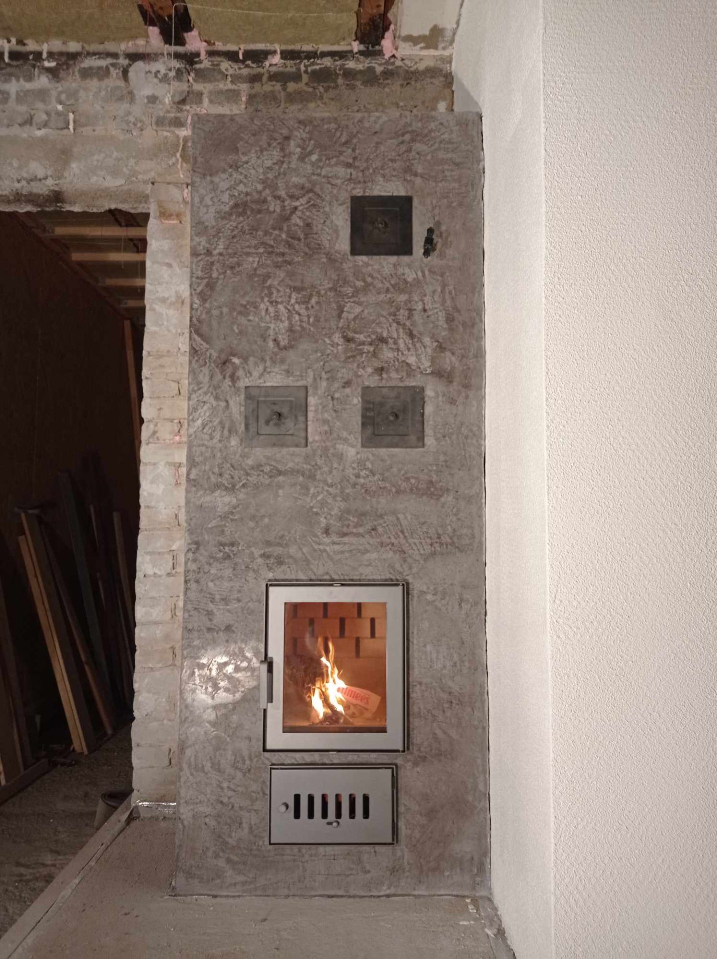 SLOMO OÜ Pottsepp Tallinnas, Pliidid, Tellisahjud, Moodulahjud, Korstnad Tallinn ja selle lähiümbrus